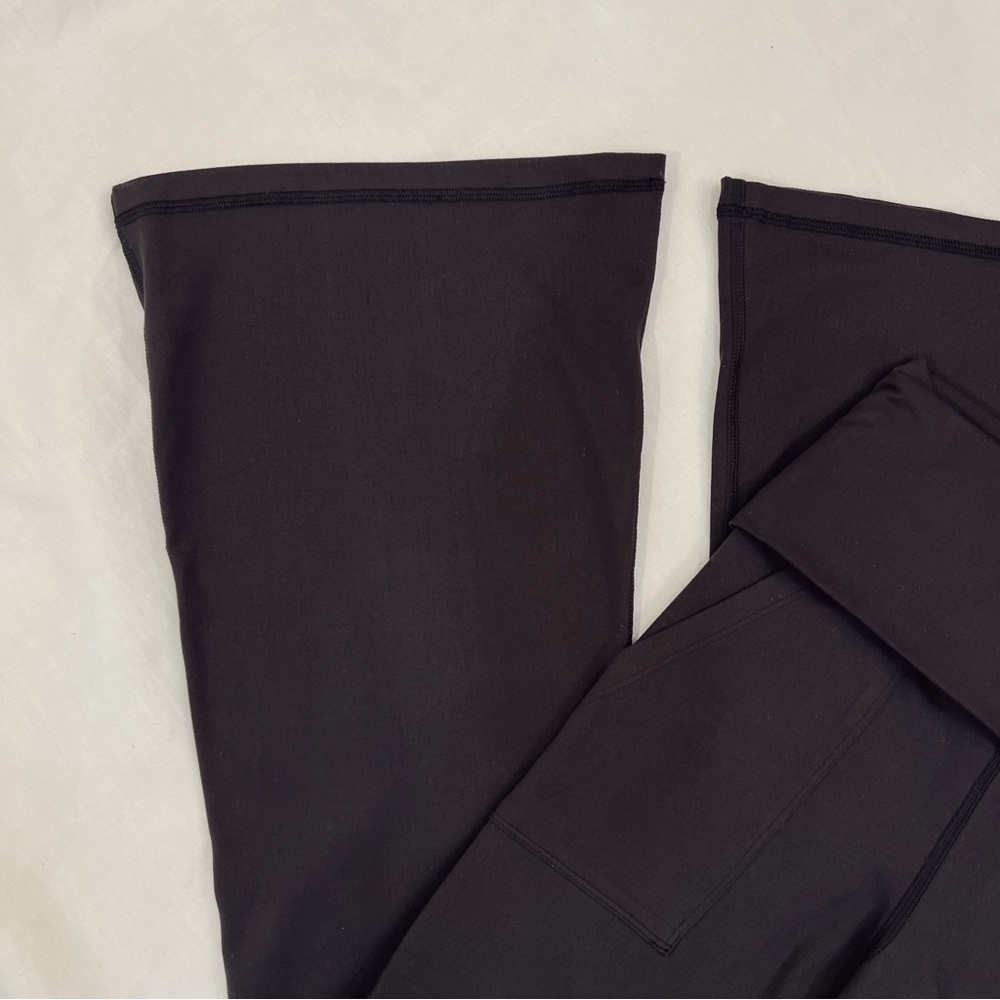 Offline by Aerie OG Fold-Over High Waist Super Flared Leggings - Picture 5 of 9